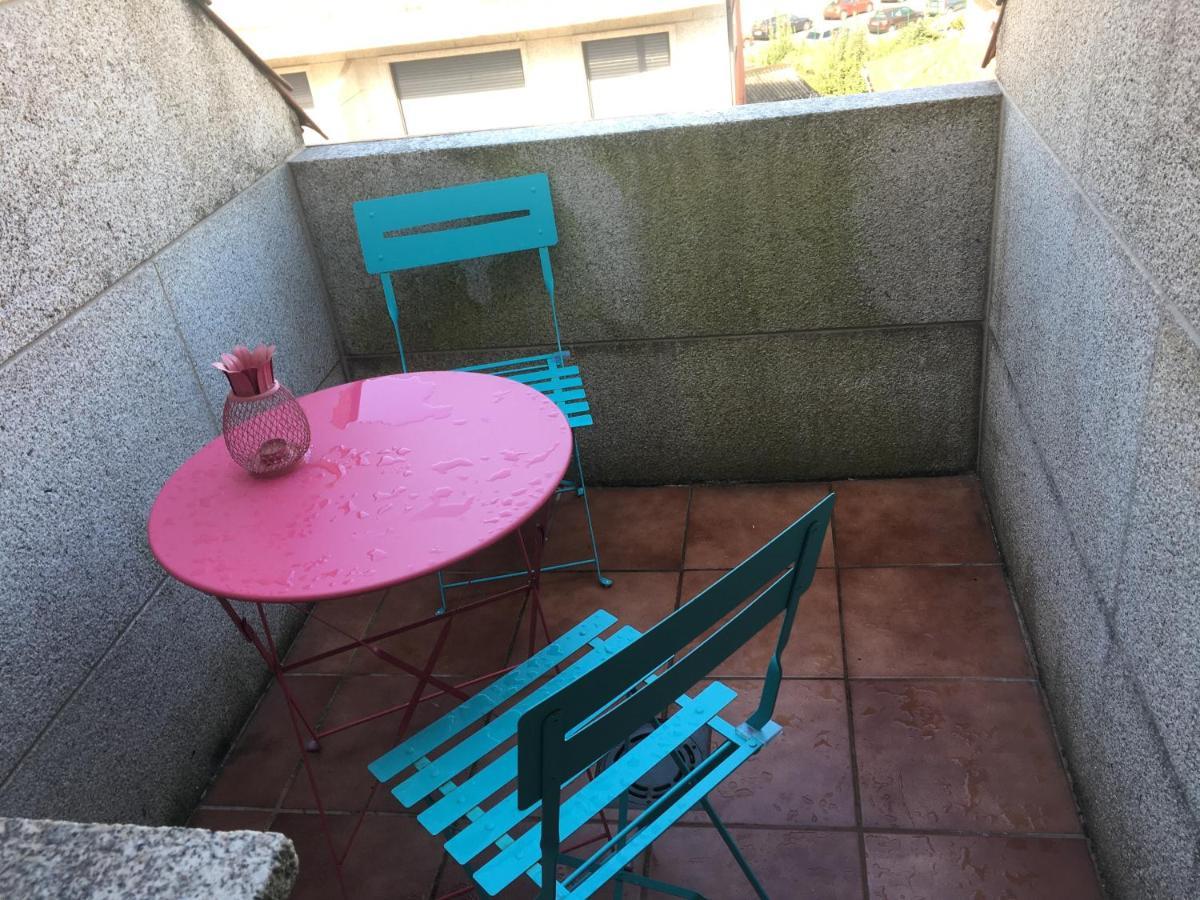 Acogedor Apartamento Atico En El Centro De O Porrino Luaran gambar