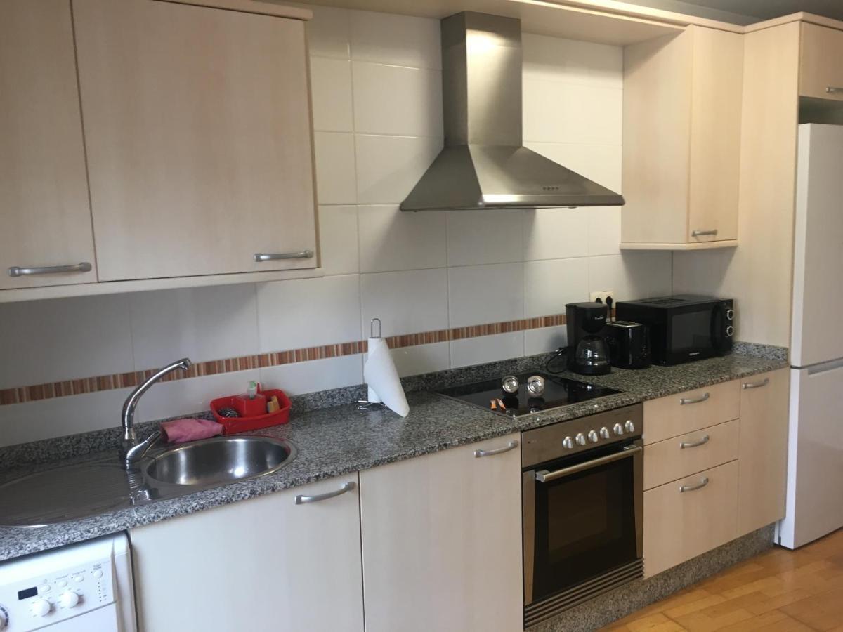 Acogedor Apartamento Atico En El Centro De O Porrino Luaran gambar